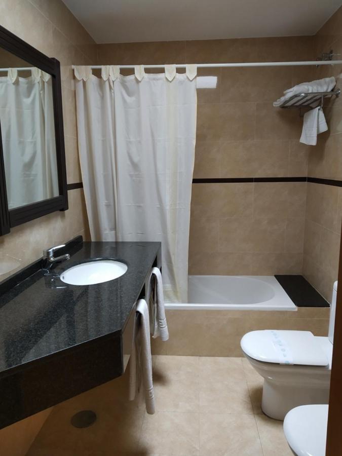 El Eden Hotel El Ejido Luaran gambar