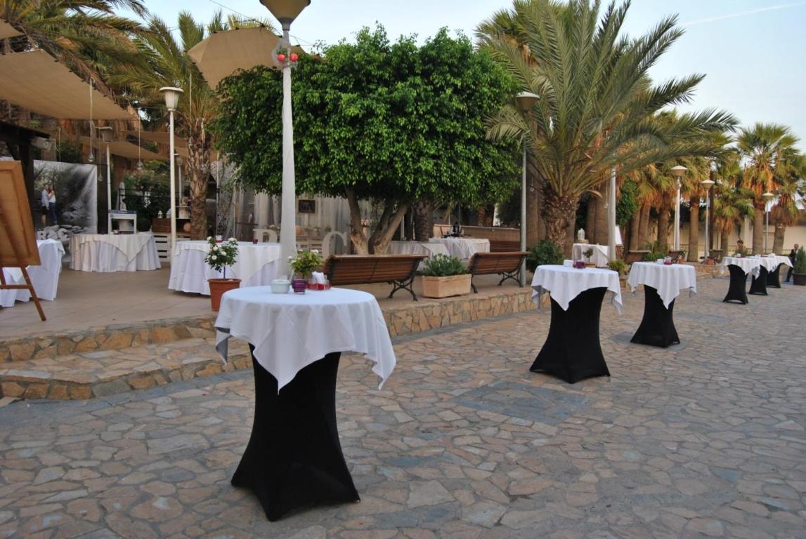 El Eden Hotel El Ejido Luaran gambar